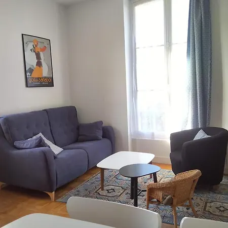 Dans Cabourgeaise Apartment *