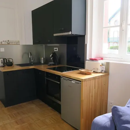 Dans Cabourgeaise Apartment