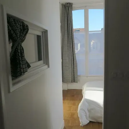 Dans Cabourgeaise Apartment